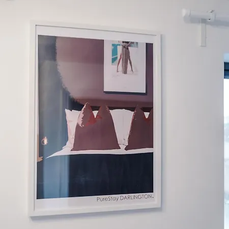 Stunning Mcr House Sleeps 9 펜션 *