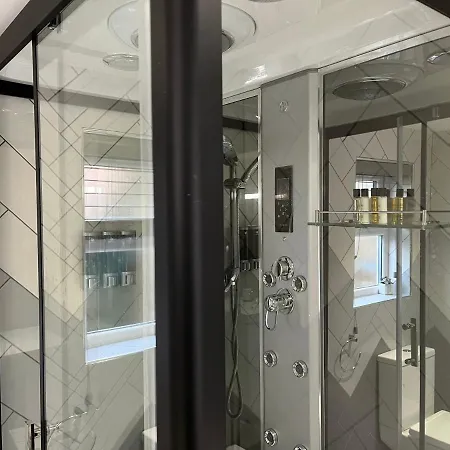 Apartmán Man - Stereoshower Freeparking 5min-metro