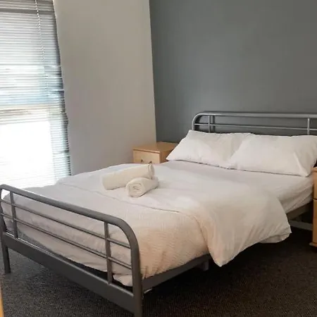 Luxury 1 Bed With Parking *