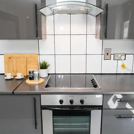 Апартаменты Floor 2 Bedroom Penthouse *