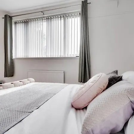 Apartment Alford House *