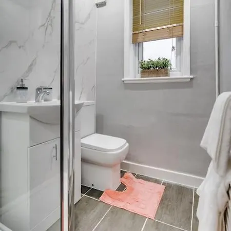 Alford House Appartement *