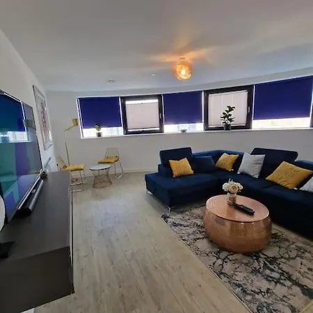 Apartment Luxury 2 Bed, 2 Bath - The Quays