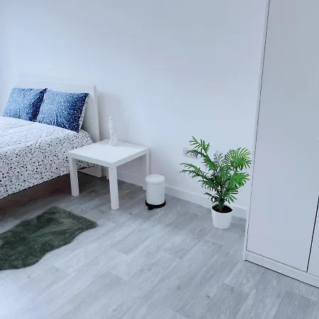 Modern House * מנצ'סטר