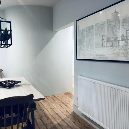 3 Bath Contemporary Victorian Near Attractions Apartmán *