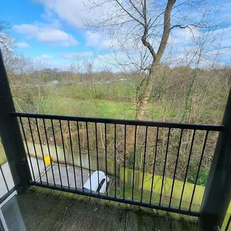 アパート Two Bedroom With Parking マンチェスター