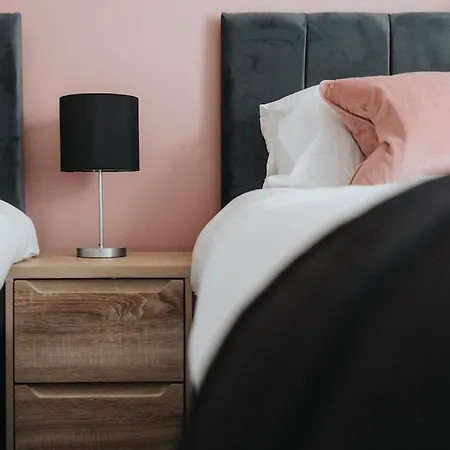 Living Penthouse With Parking * Μάντσεστερ