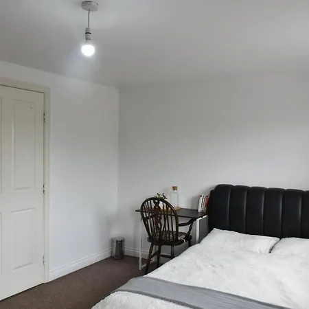 En-suite With Free Parking *