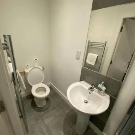 Extra Large 6 Bed 7 Bath Townhouse In *