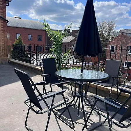 Apartman The Burton- Free Gated Parking *