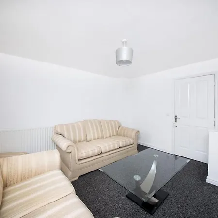 Nyaraló Guestready - A White Sensation In Ardwick Manchester