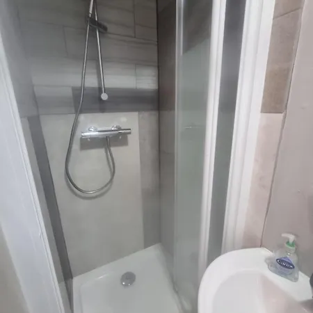 Single With Private Bathroom