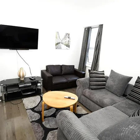 Ag House Lägenhet *