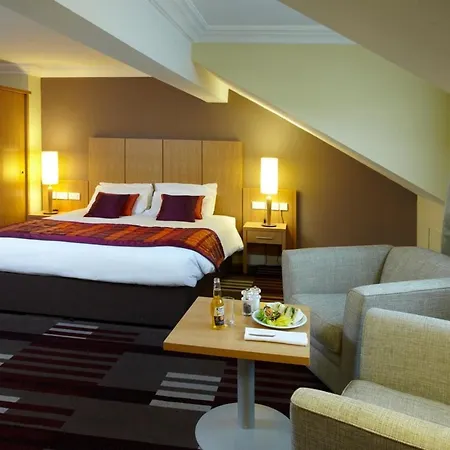 - - Oldham By Ihg 3*
