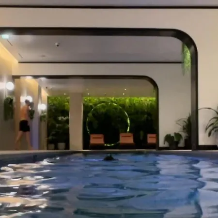 Modern City Flat With Gym & Spa Apartment Manchester