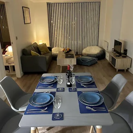 Modern City Flat With Gym & Spa * Manchester