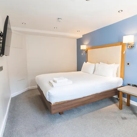 Hotell The Waterside And Leisure Club 3*