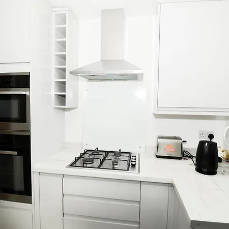 White House Apartment *