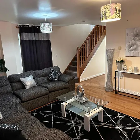 Zenith Apartment *