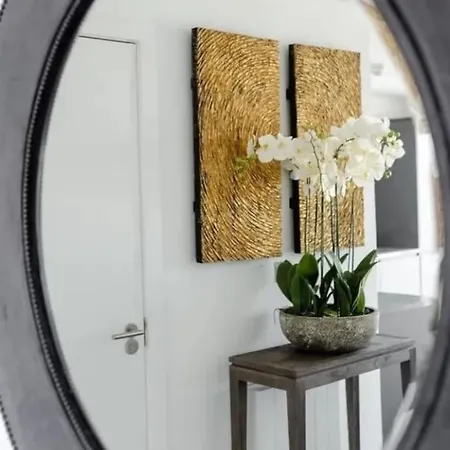 Apartment Luxury Media - Panoramic Views