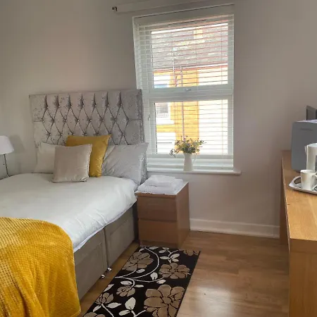 Tatil Evi Duchy House, Private Rooms In Salford By Kammili Properties *