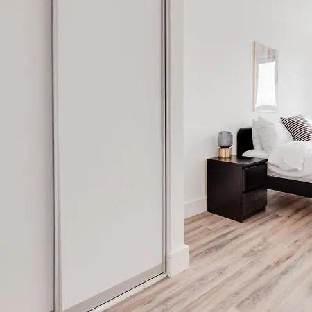 Apartment Modern 2 Bedroom Media City Manchester