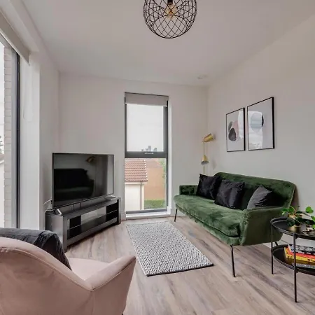 Apartment Modern 2 Bedroom Media City