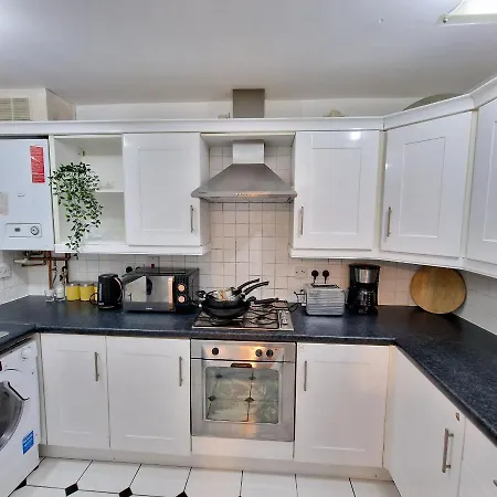 アパート Pet Friendly 3 Bedroom In By Sublime