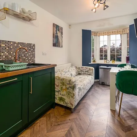 Ideal In Openshaw Homestay Manchester