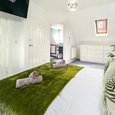 Ideal In Openshaw *