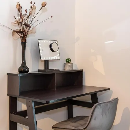 Flat In Greater Appartement *