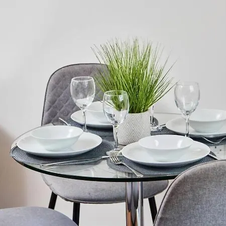 Stylish Flat In Apartment