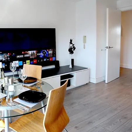 Modern Flat -walk To Deansgate & Old Trafford - Pass The Keys * 맨체스터