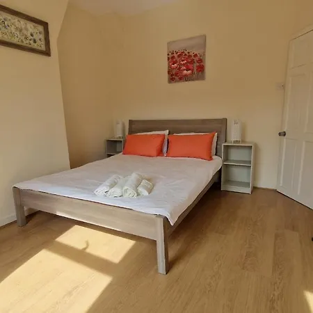 Olive House Apartment