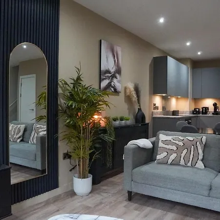 Apartment M1 Townhouse - Free Parking & Central Manchester Manchester