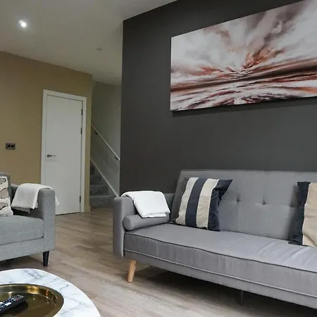 M1 Townhouse - Free Parking & Central Manchester