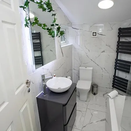 The Safari House - Your Ultimate Relaxation Destination *