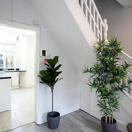 The Safari House - Your Ultimate Relaxation Destination Holiday home Manchester