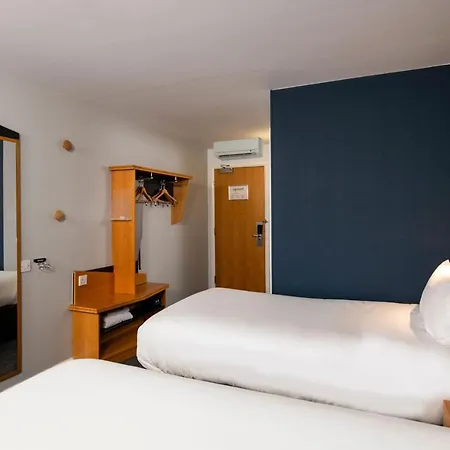 Express - Salford Quays By Ihg Manchester