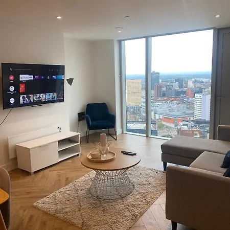 Stunning 1 Bed Central