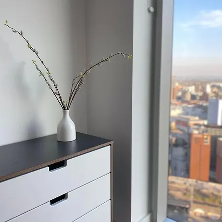 Stunning 1 Bed Central Apartment