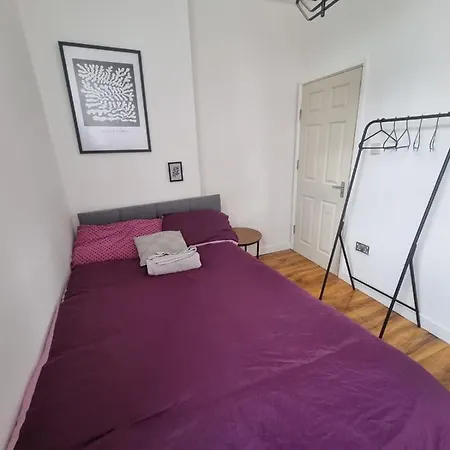 게스트하우스 6 With Private Bathroom In Levenshulme *