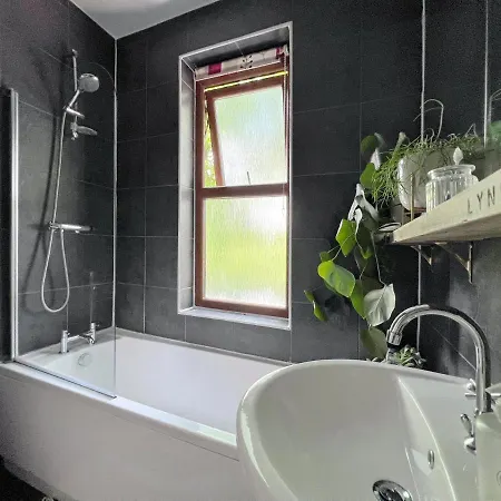 Beautiful Private In Levenshulme Manchester
