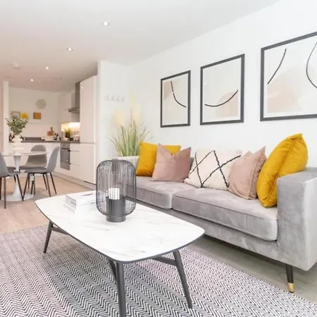 Amazing 1 Bed Salford Appartement *