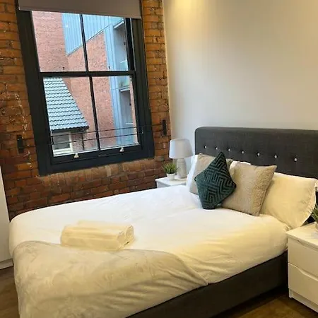 Central Mcr Apt Near Ao Arena & Trains *