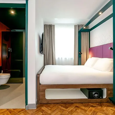 Yotel Deansgate 4* Mánchester
