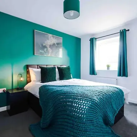 Dom wakacyjny Spacious 5 Bedroom Hosted By Mcr Dens *