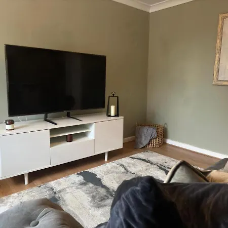 Villa Trafford Retreat Manchester