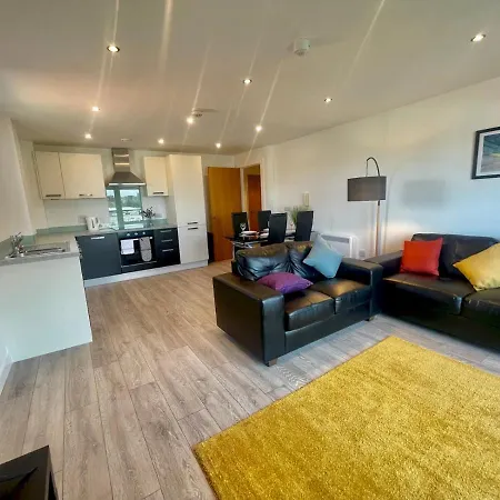 Apartment Pass The Keys Two Bedroom Free Secured Parking *