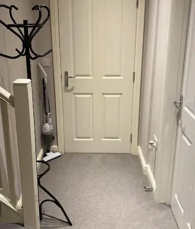 Lovely Flat With Super King Bed
